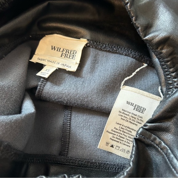 Aritzia Wilfred Free Vegan Leather Daria Pant Size XSmall Black Skinny High Rise - Picture 5 of 10